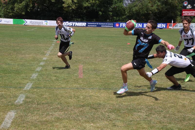 U16 Flag zieht ungeschlagen ins Finalturnier ein