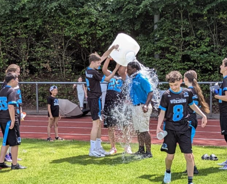 U16 Flag bleibt ungeschlagen
